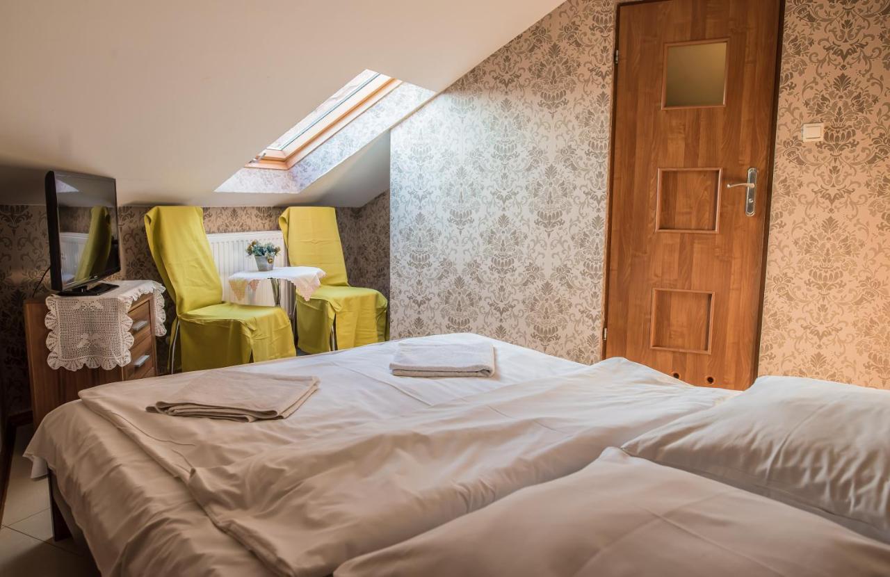 Pod Swierkami Elizowka Habitación foto